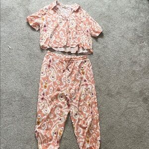 Christian Siriano Coral and Cream Swirl lounge set